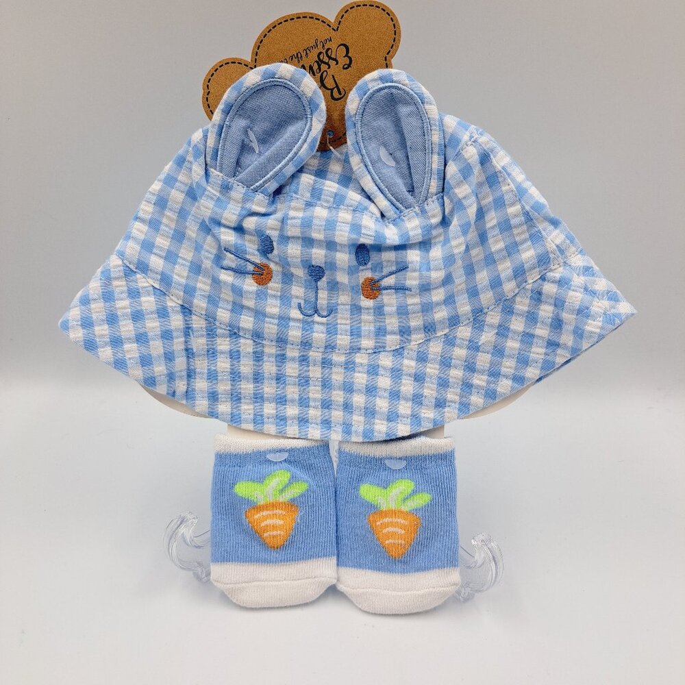Baby Bunny Hat and Socks Set with Bunny & Carrot Design Size 0-6 Months